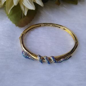 Betsey Johnson Gold/ Blue Crystal snake
Bracelet